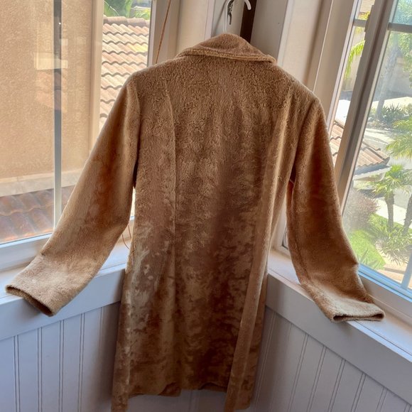 Coat - Picture 5 of 5